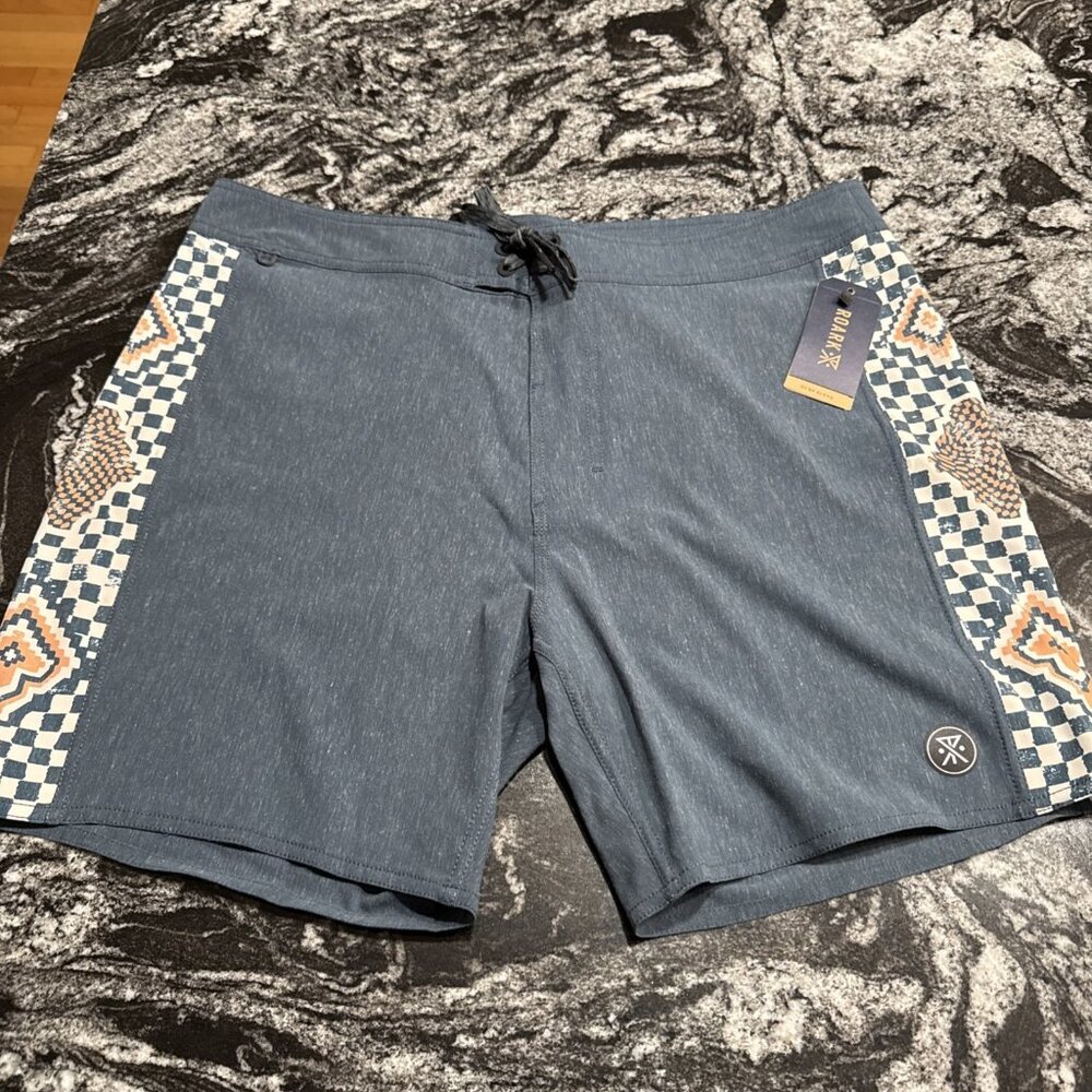 Roark Passage Scarab 17” Boardshorts Navy Mens Size 36 NWT RB348 $65
